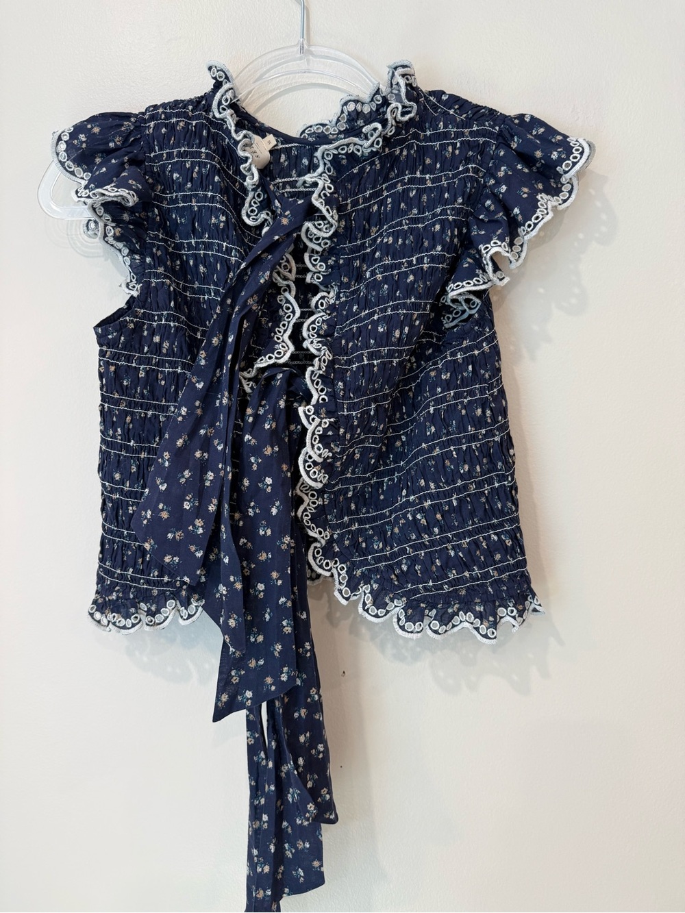 Sézane Liorane Blouse Smocked Floral Navy Blue Ruffle Lace Size 36 / 4 - Picture 7 of 12